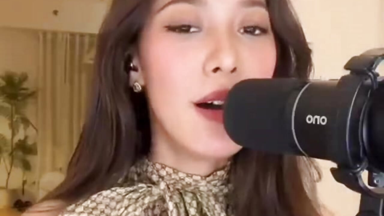 Lets sing - HaMeschino adlı kamera modelinin videosu