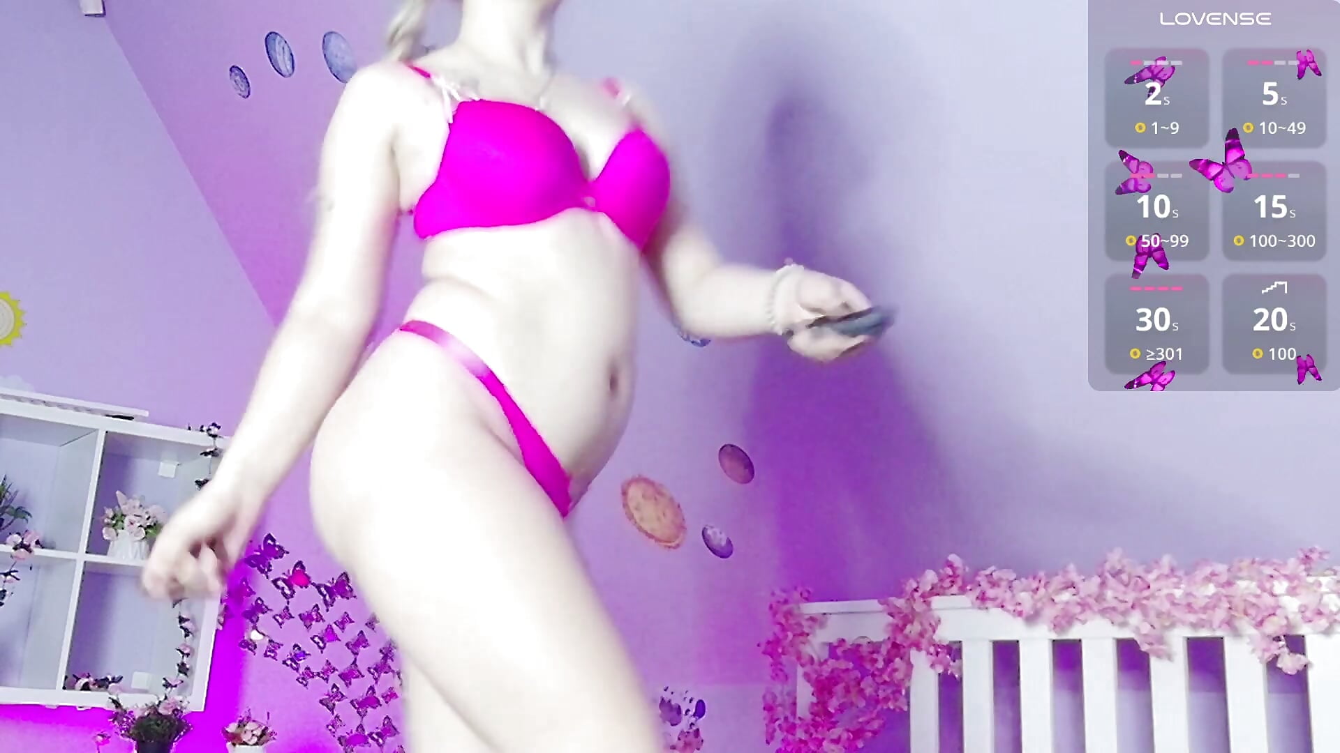 dancing - video by Skylar_Mour cam model