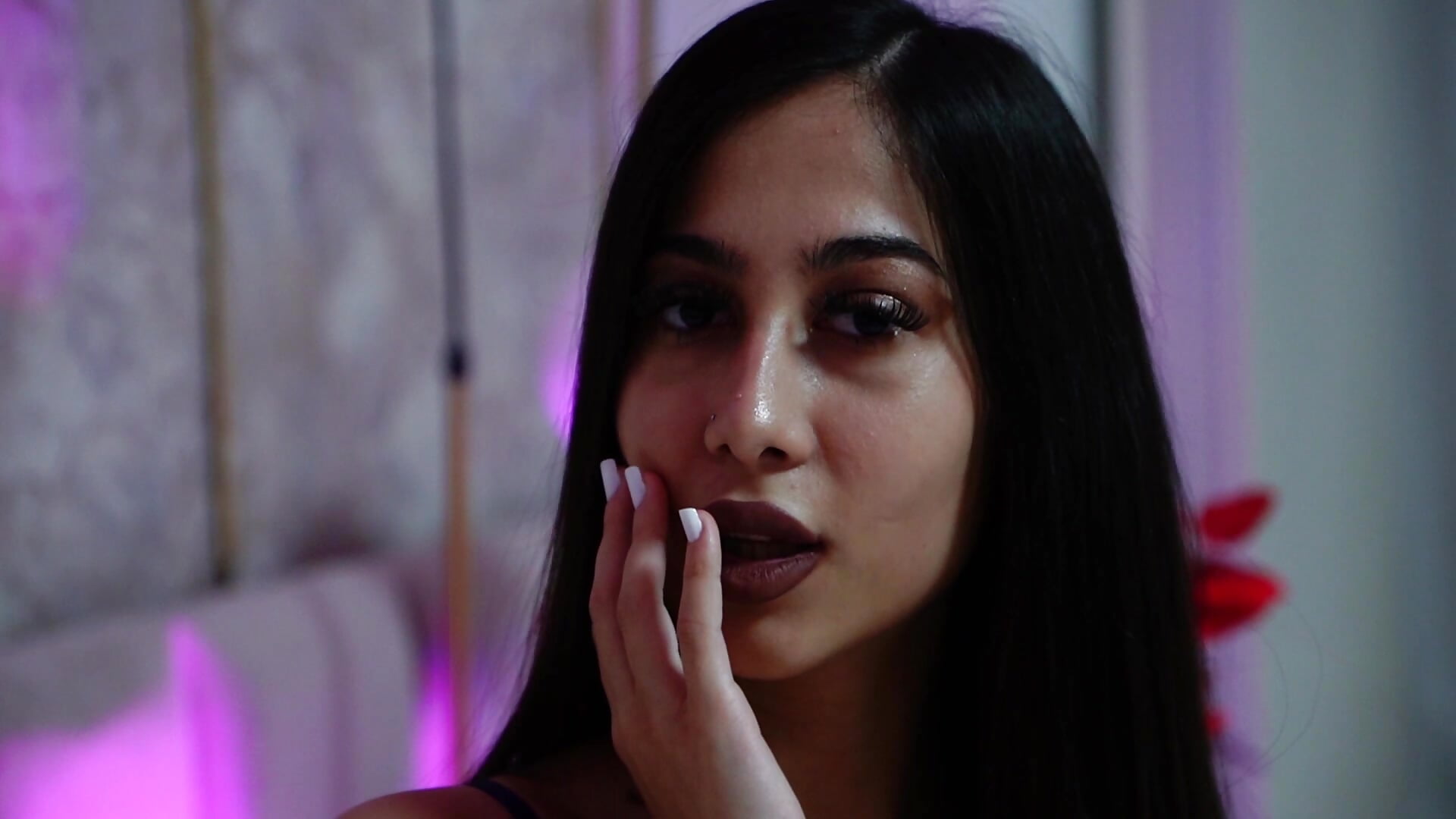 Hotty naughty - فيديو من SellenaBell موديل الكام