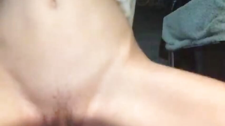 bounce on my dildo 🥰