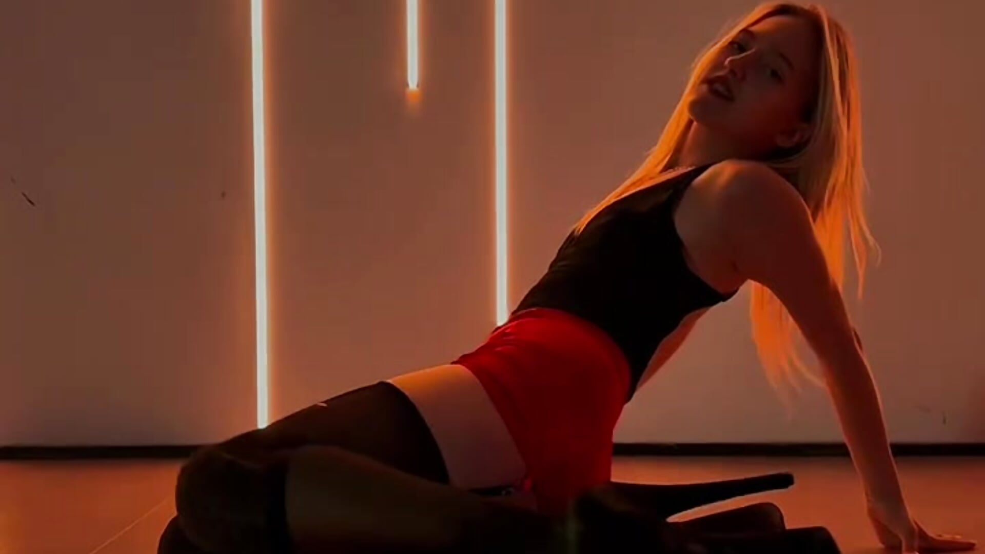 i'm a golden - video di MaryVexx modella di cam