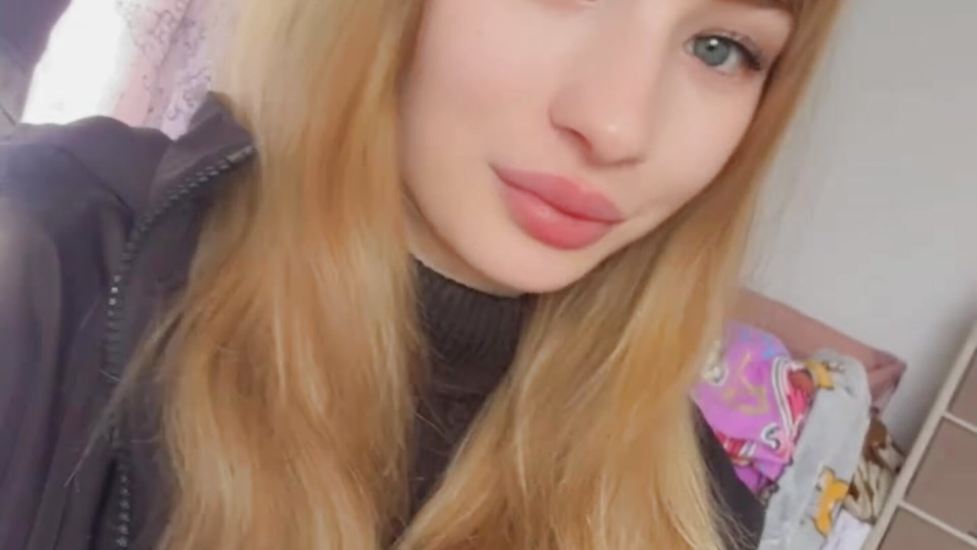 Me :3 - video by TashiaFink cam model