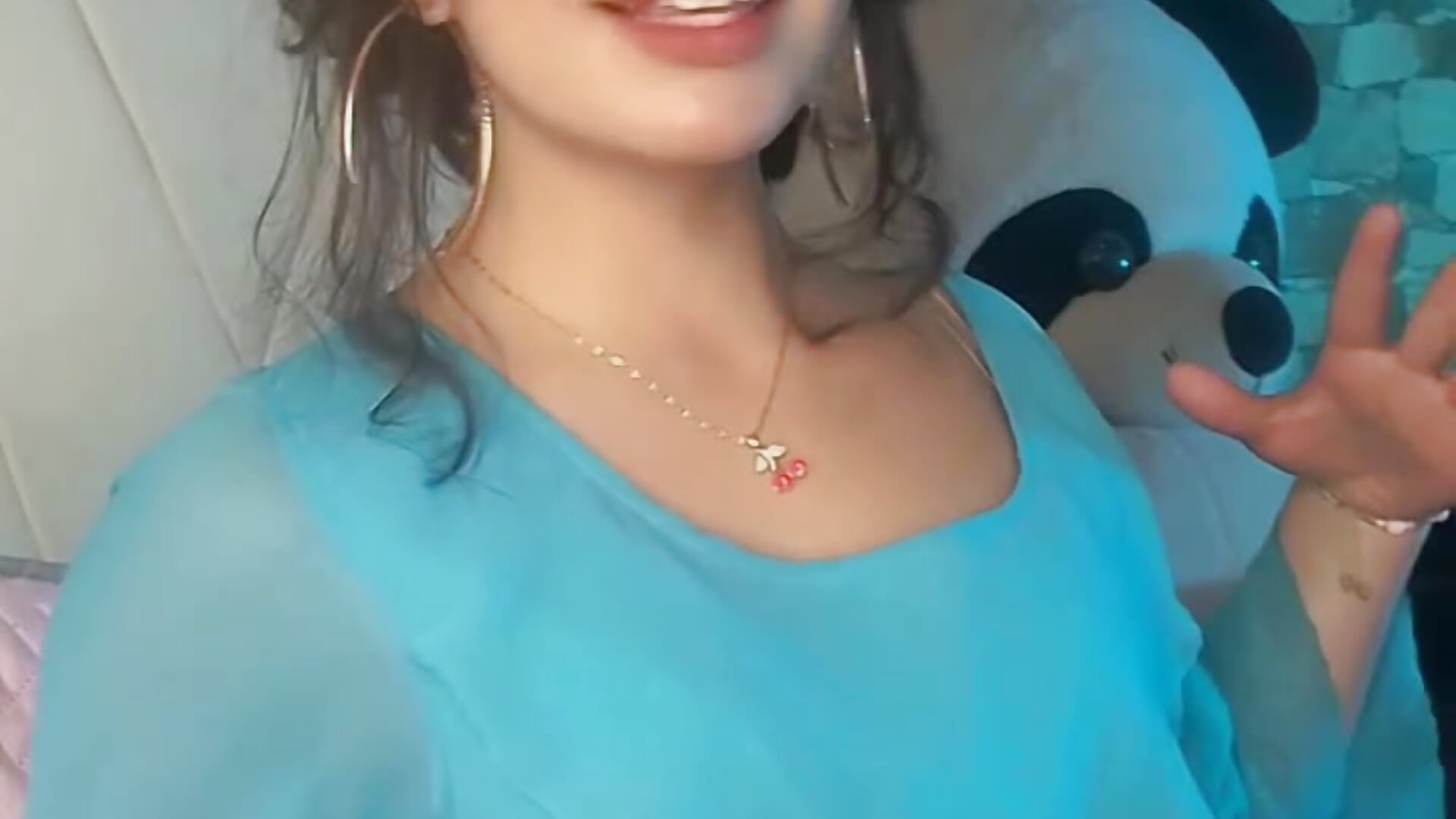 Sensual 🌸 – video af Jullzz__ cam-model