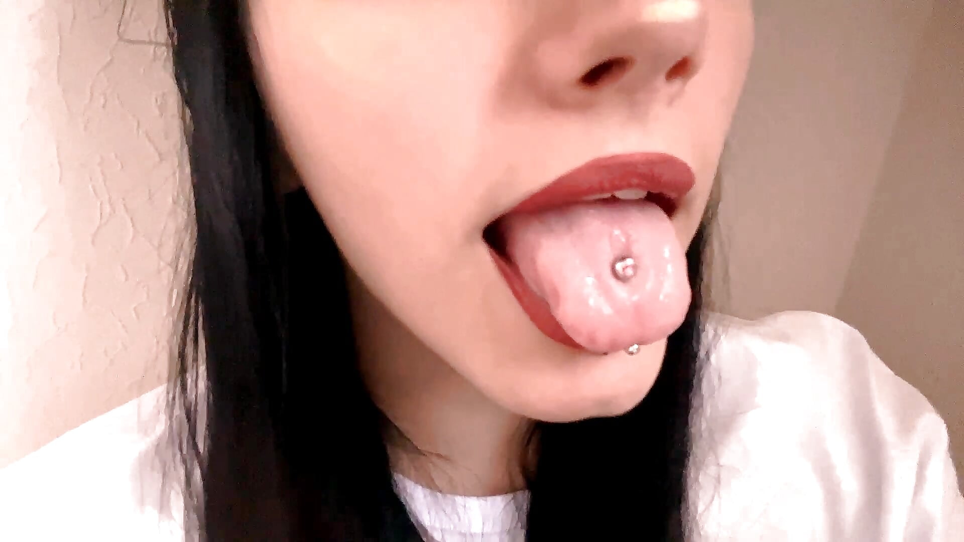 i - clip cu SoagAlexa model videochat