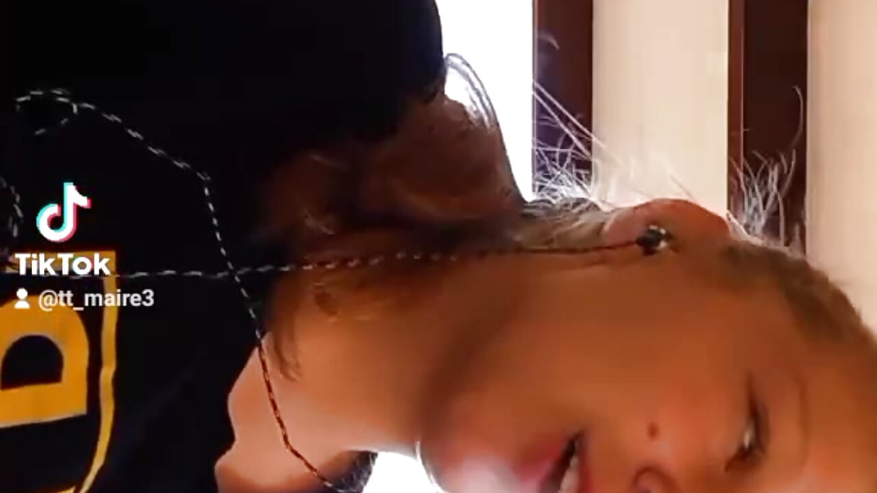 056ebefb6d54e807305aa21a74fed389 - video av littletaker45 cam-modell
