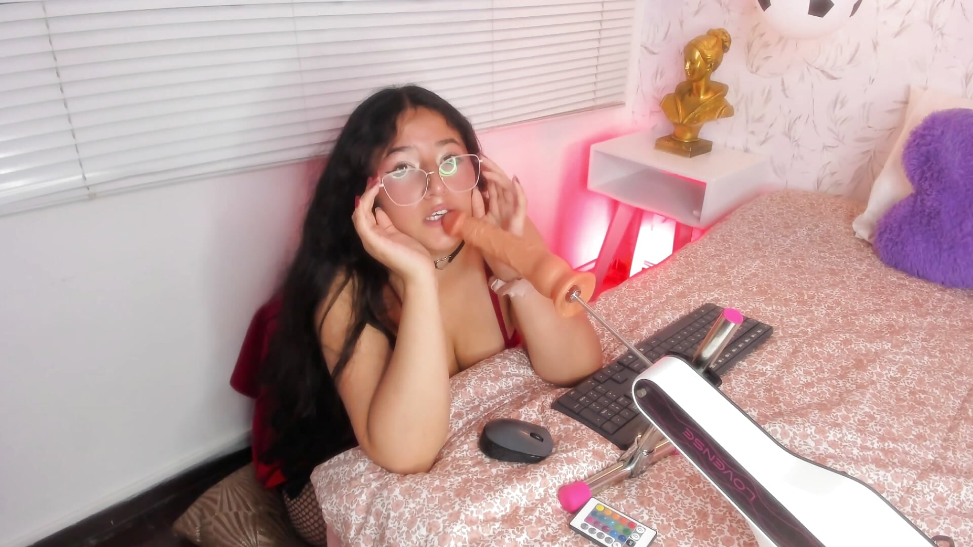 Fuckmachine Blowjob - video by Kai_Brm cam model