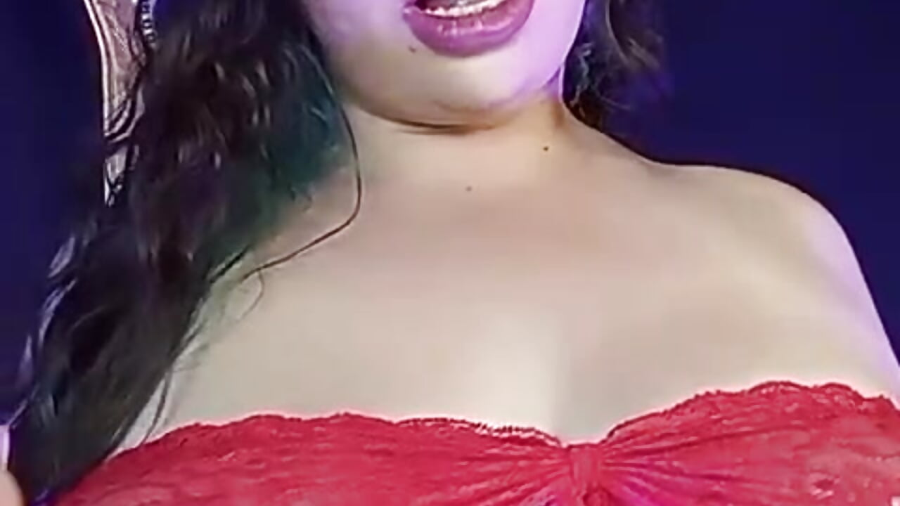 A little seduction 😈 - video oleh DaphneVelvet kamera model