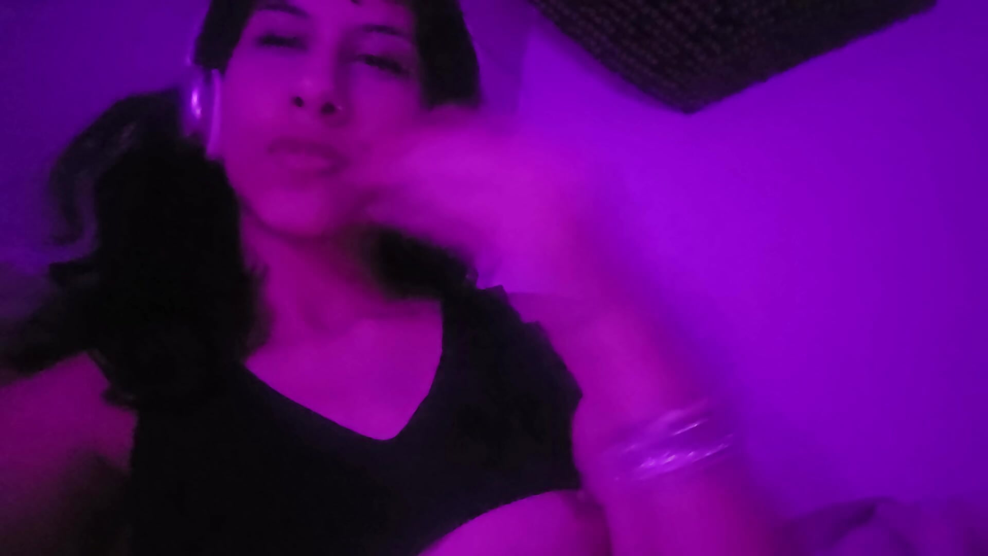 Heyy 😘 kisss - video by princess_momo cam model