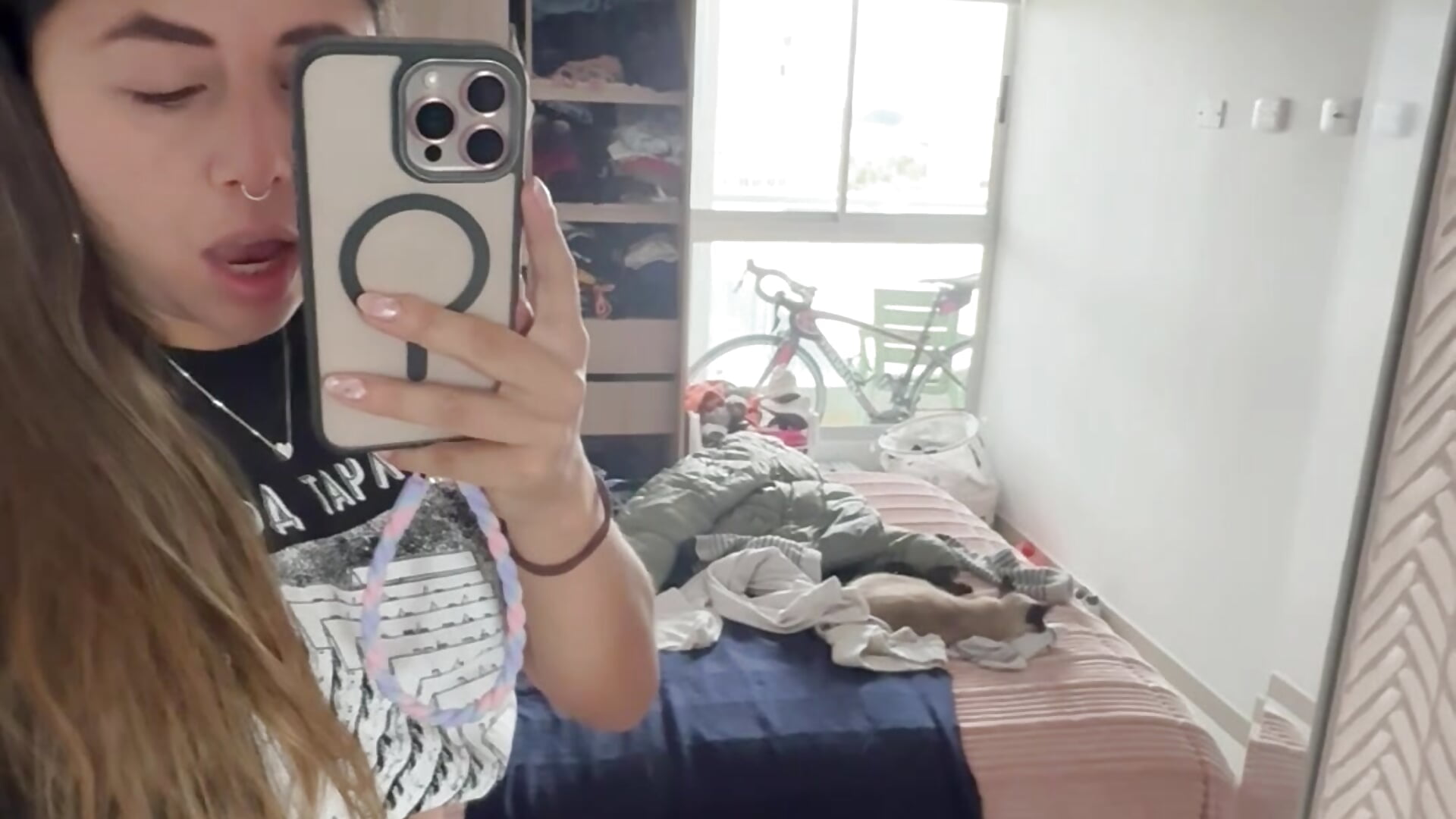 Twerking🍑🤤😌 Click.❤️ — filmik Xara_Nox, modela(-lki) na kamerkach