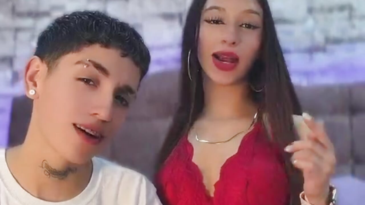 a sexy duo👌💕 - video by isayalanhotcs cam model