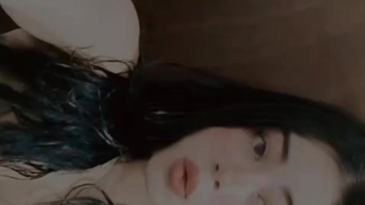 WhatsApp Video 2026-05-08 at 12,02,17 PM - video by zoe_martinni cam model