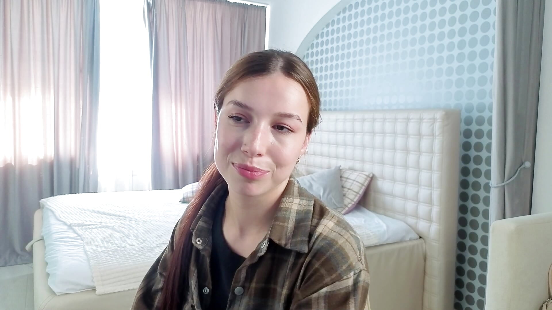 a little bit about me and my eyes - video by WinonaGallacher cam model
