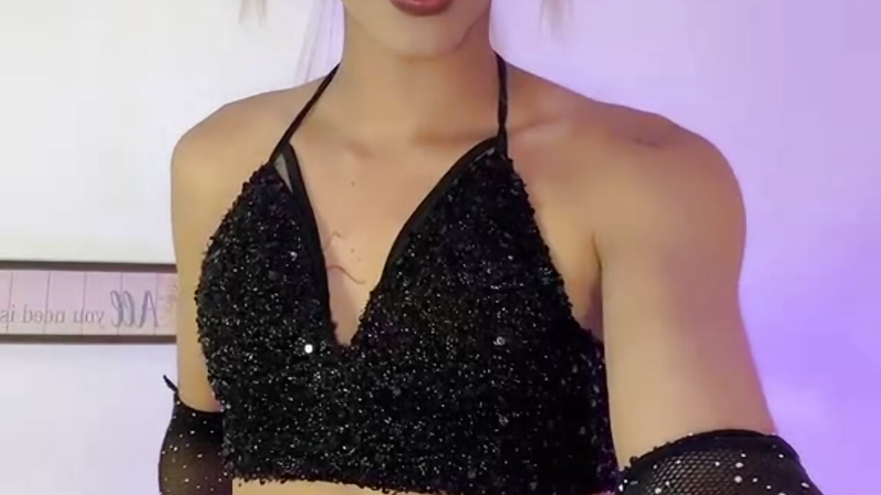 rich dance for you🤤 - Vídeo de chloe_thundert, modelo de vídeos