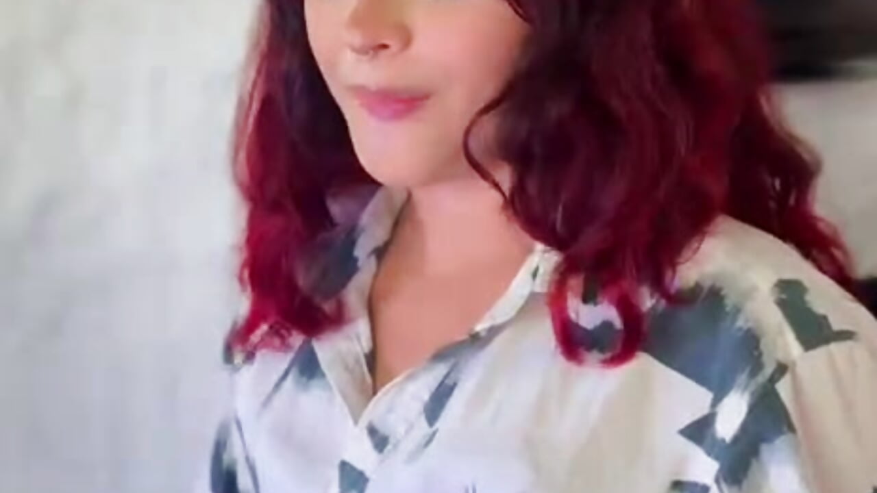 Tu trabajadora favorita – video modela na kameri ScarlettVelvet1