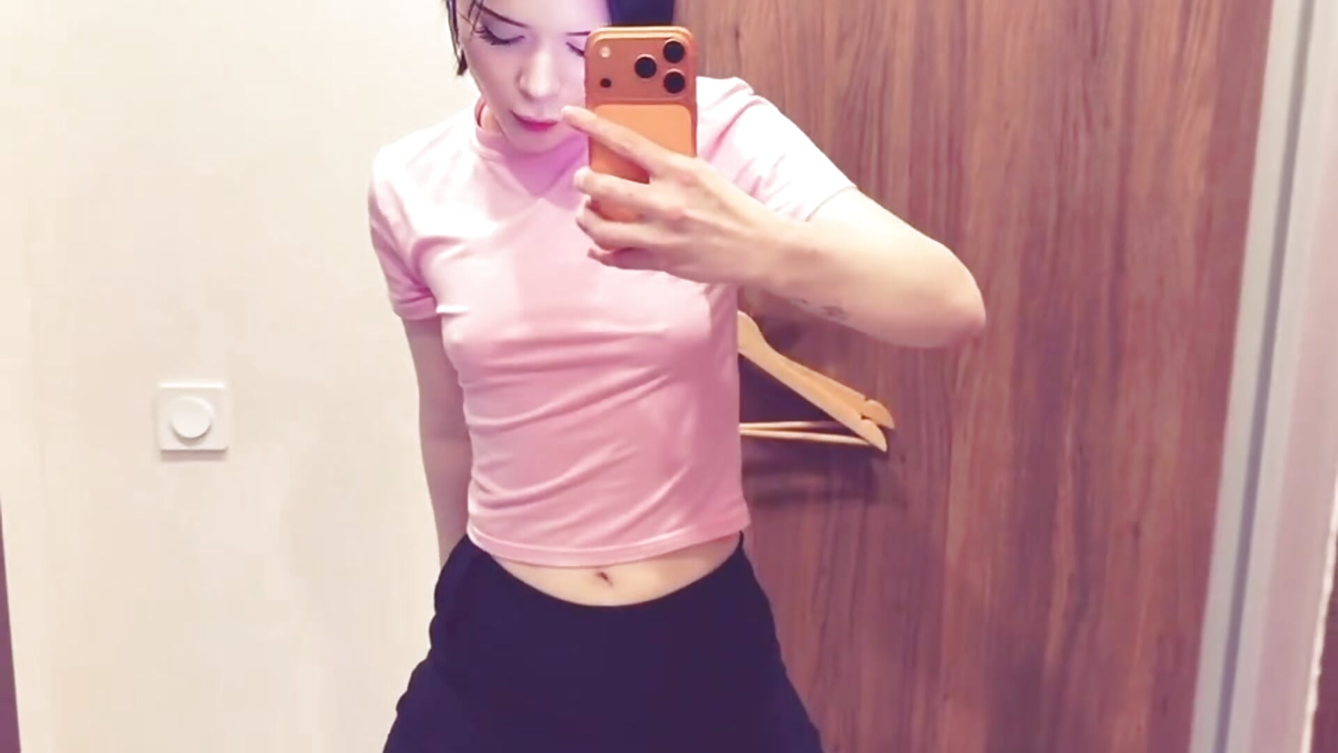 go down baby 🙌 - video di kitty_sixseven modella di cam