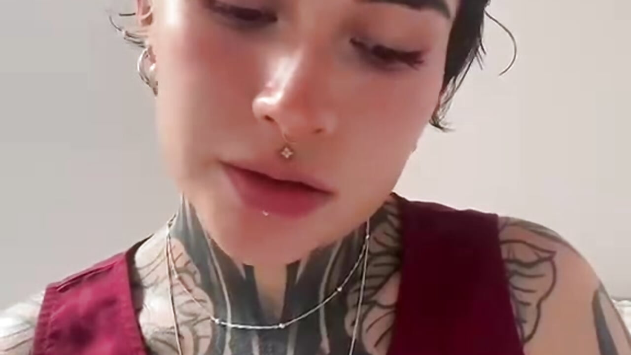 Review 1.  "The Peril of Being Sane" (*El peligro de estar cuerda*) – Rosa Montero... – Luana_Fiore0 videója