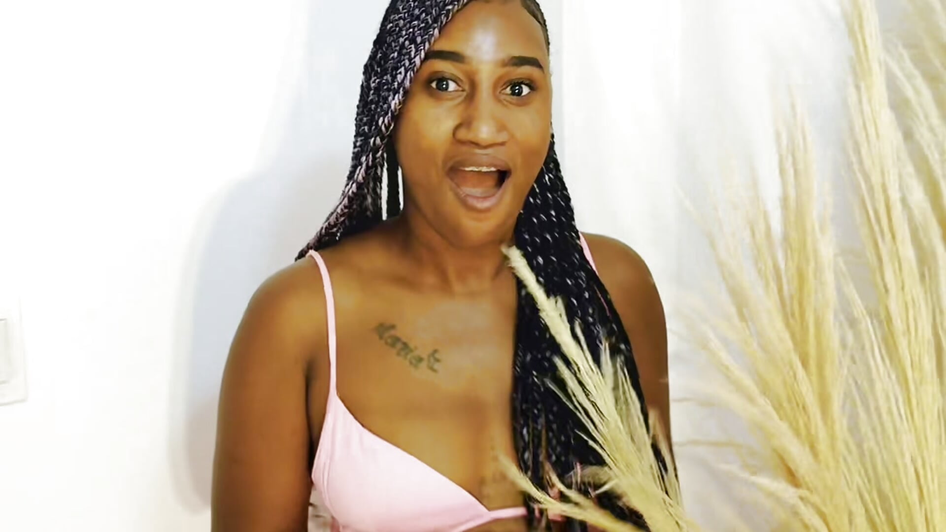 A little of me ❤️🍒🔥 - video by ZendayaThorne cam model