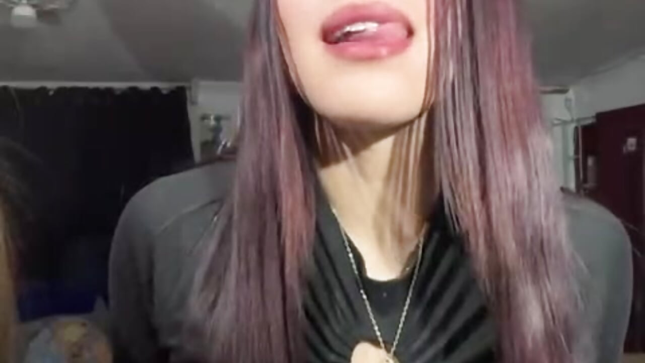 movimiento de cadera 🫦🔥 - video by SweetTentacionthx cam model