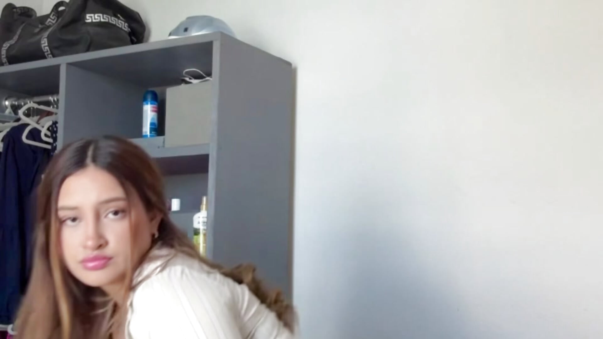 AC42B3A3-00E9-47DF-B82D-F6EE8D057052 - video của người mẫu cam Ximeexxx