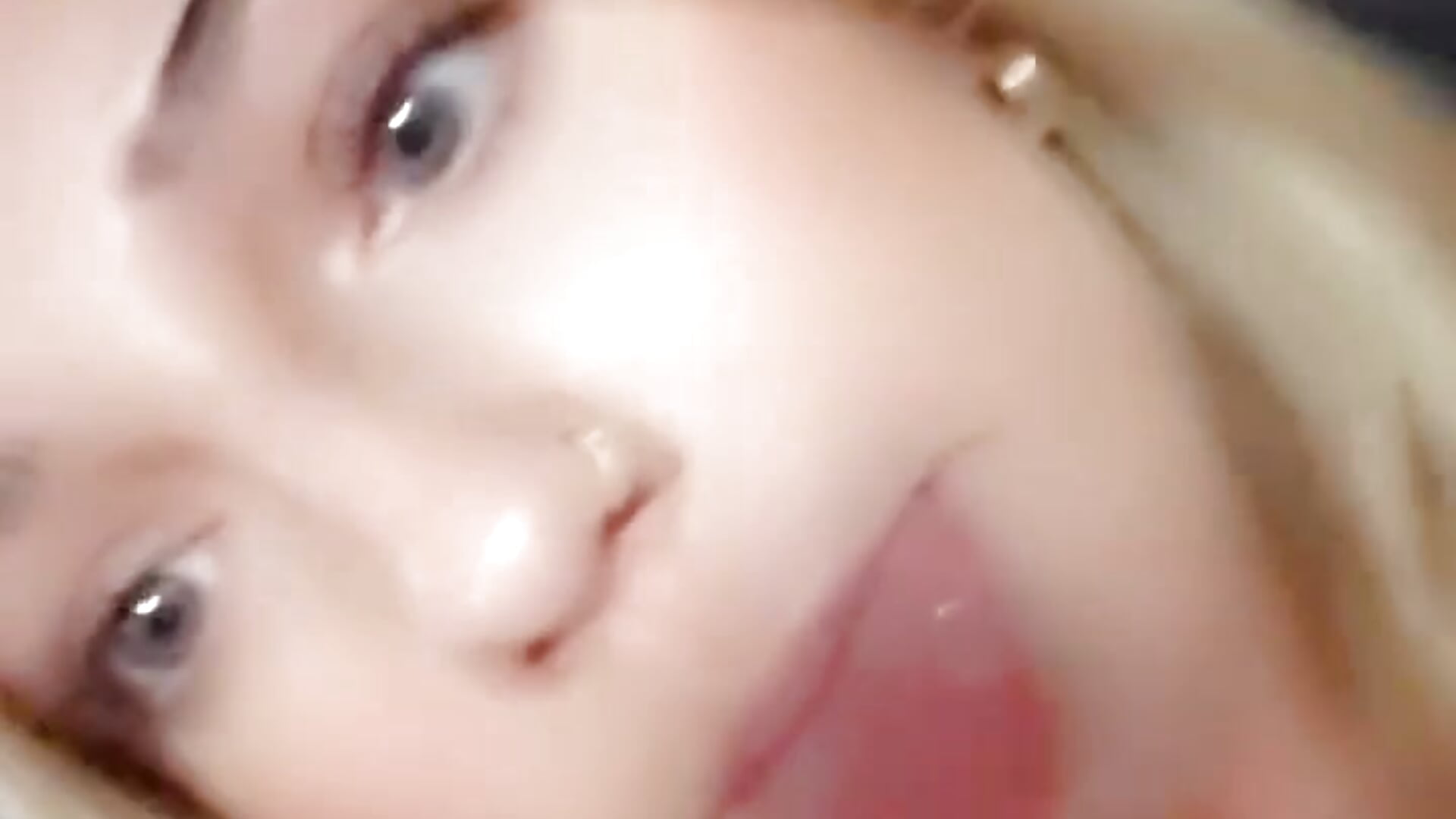 hey lol - video oleh model kamera emiefox