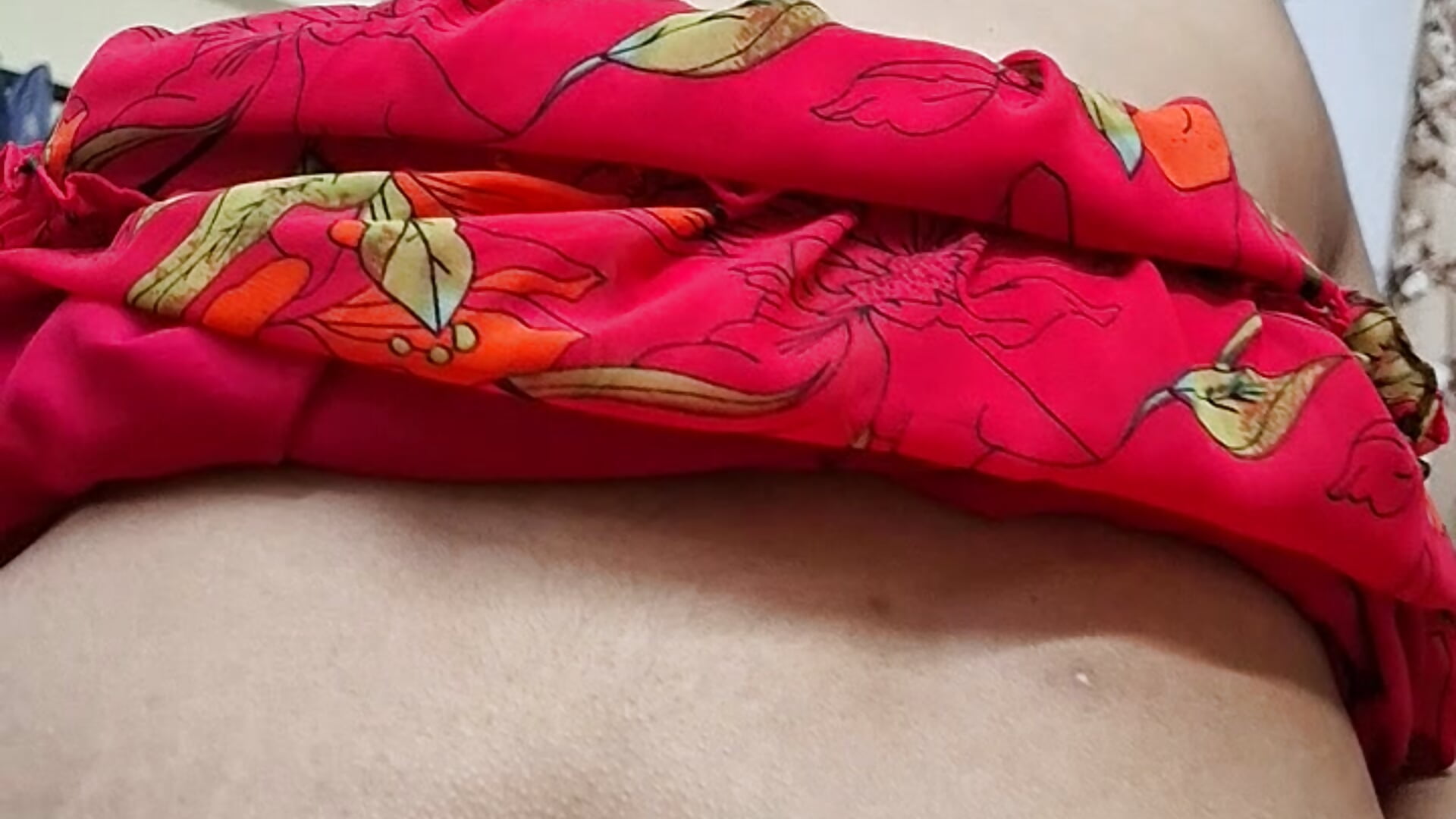 Beautifull short red Dress Deep Fucking in Cowgirl & Reverse Cowgirl positions. - видео от уебкам модела CPL_blueberry_IND