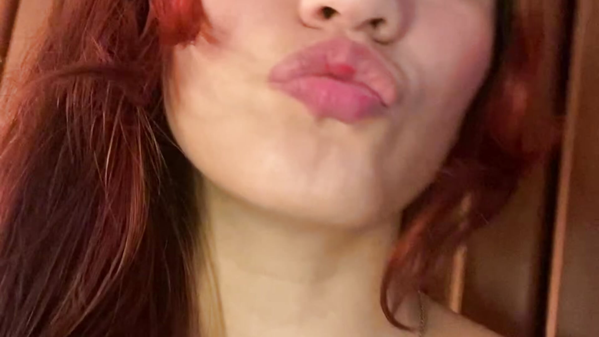 Hello Hello🫰🏼 – video af YanaRous_ cam-model