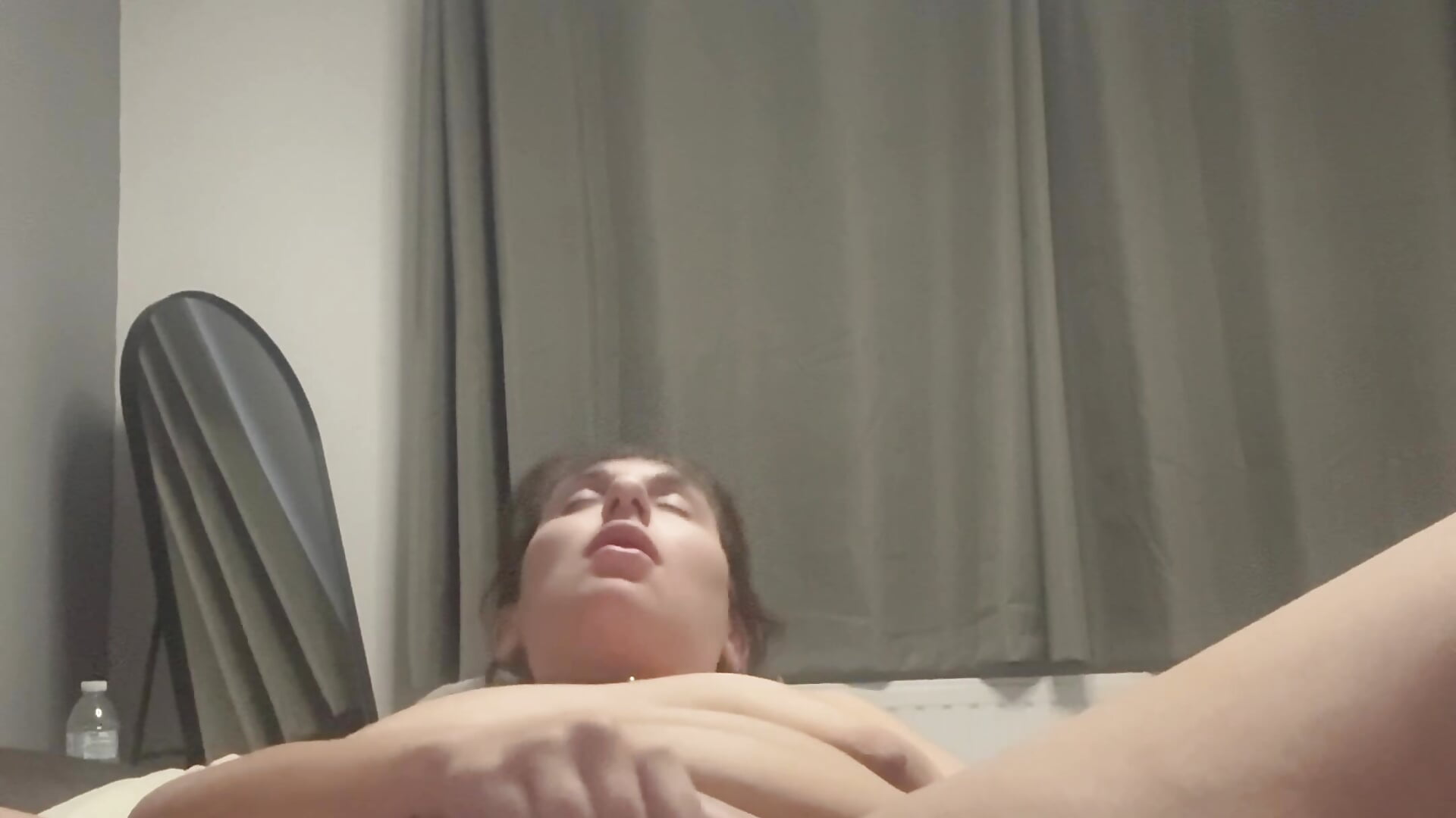 4 fingers in pussy