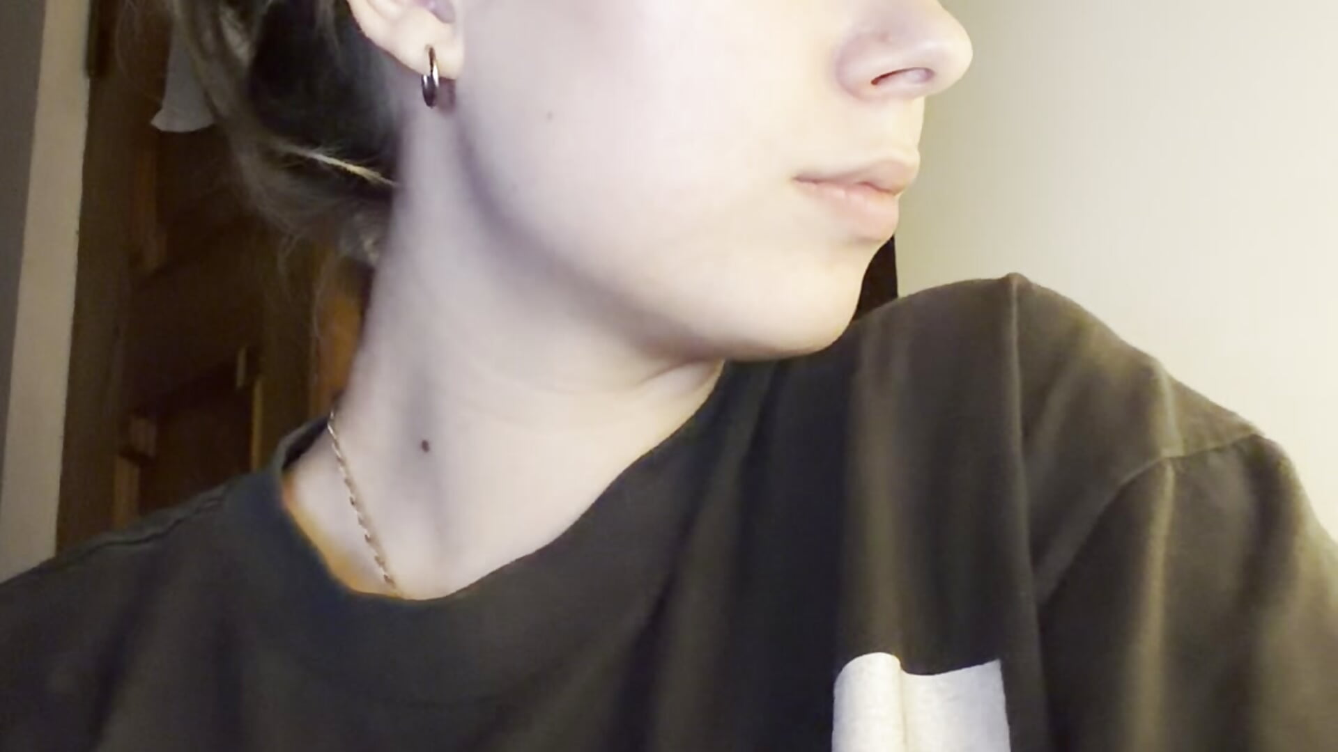 just me - video by TarenOgilvie cam model