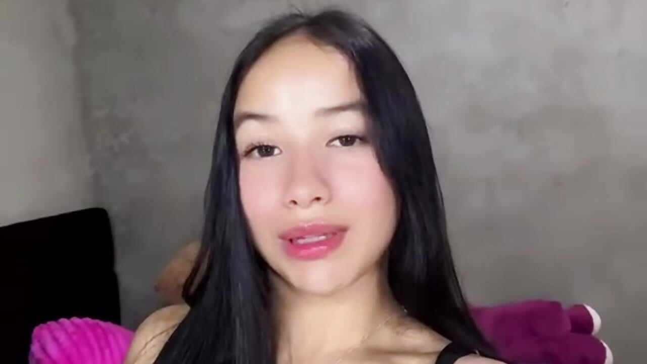 💋. - video của người mẫu cam Karla_Dirty_Kitty