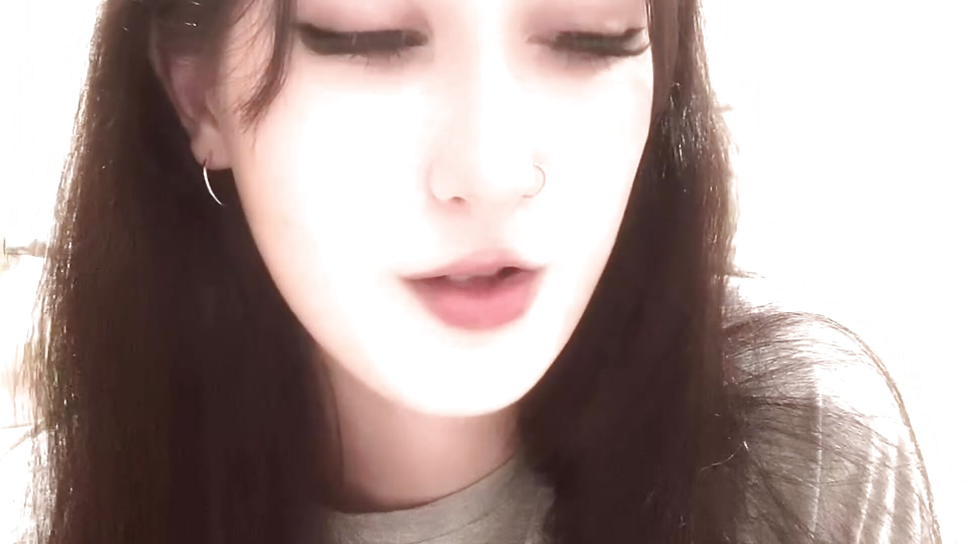 😀☺️👻 - video by HildegardGallaty cam model
