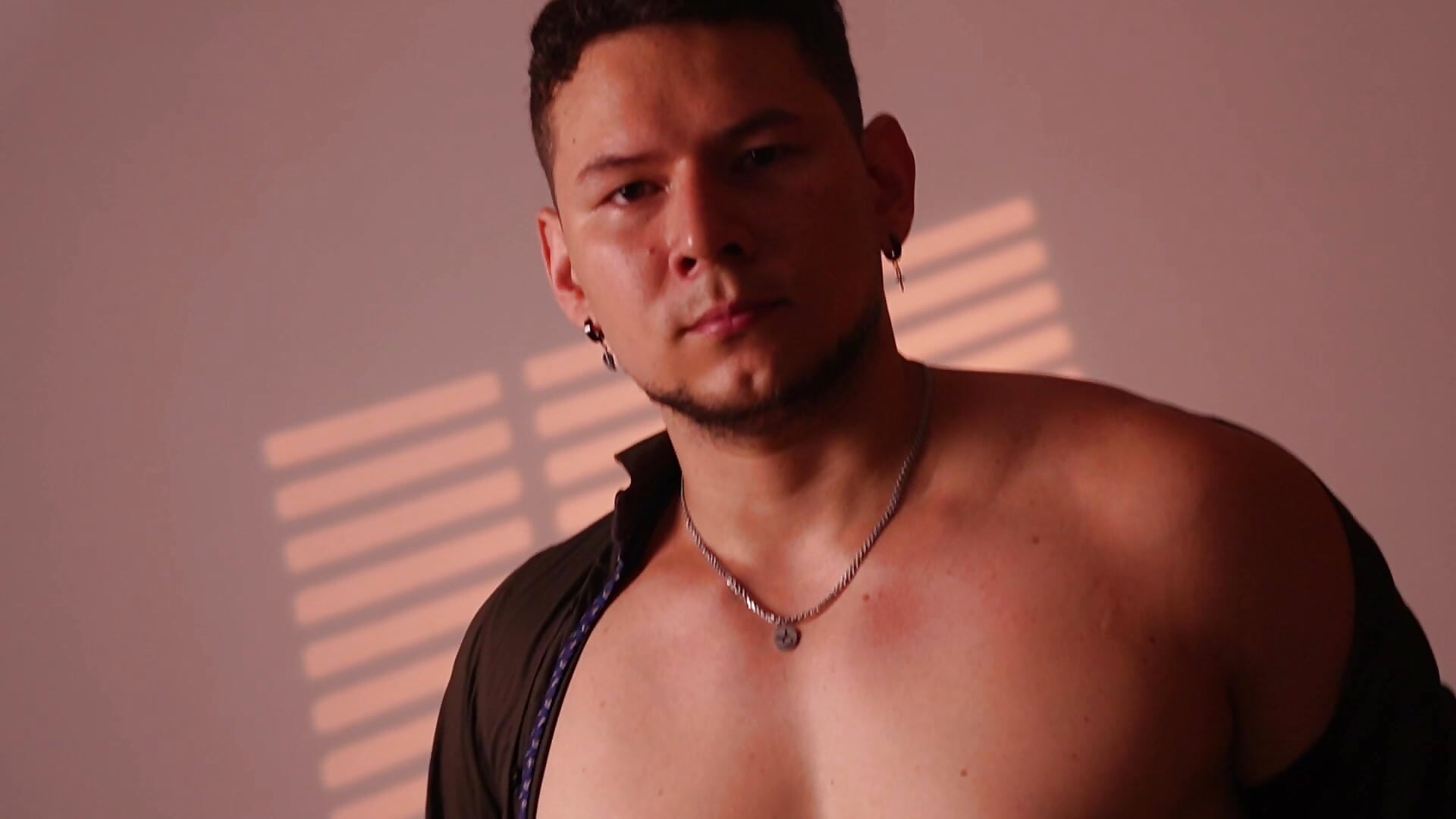 Vídeo  5354 de modelo de vídeos Izui_Pierce – em alta