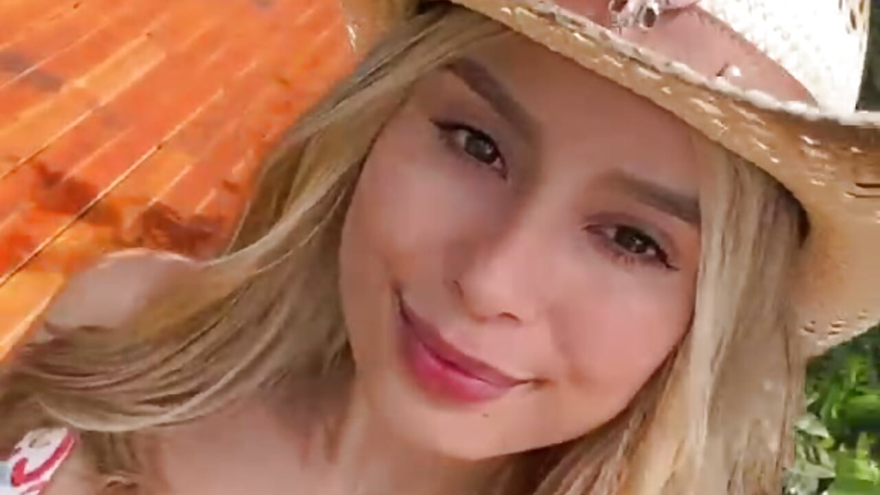 𝓡𝓲𝓬𝓬𝓲 - video van amara_ricci cam-model