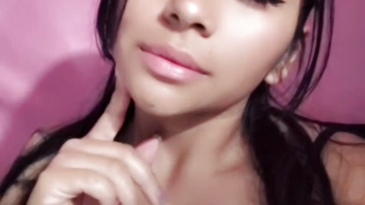 WhatsApp Video 2026-07-01 at 2,30,24 PM – video modela na kameri natali_mendoza
