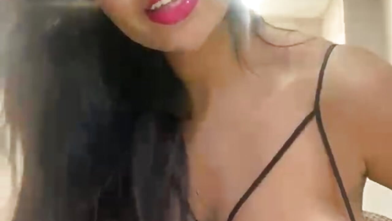 me - video by AannieMiinori cam model