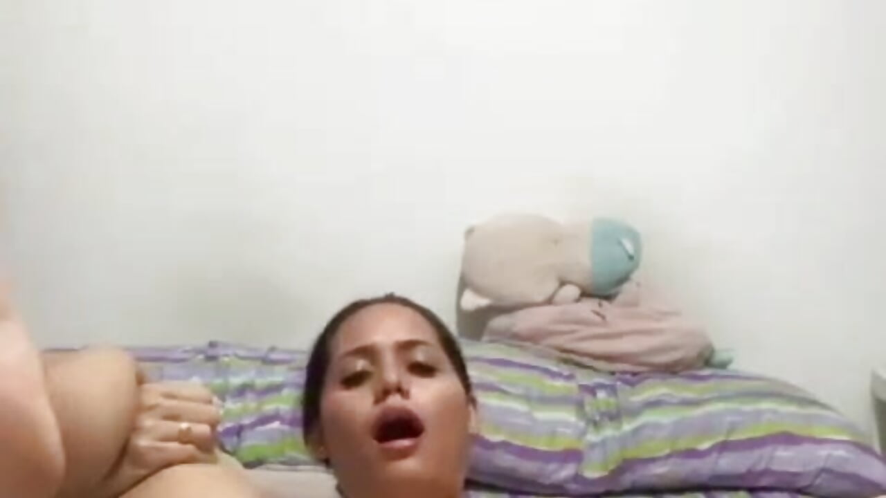 I have my pussy ready to explode, it is very wet – video modela na kameri Katy_Jhomson