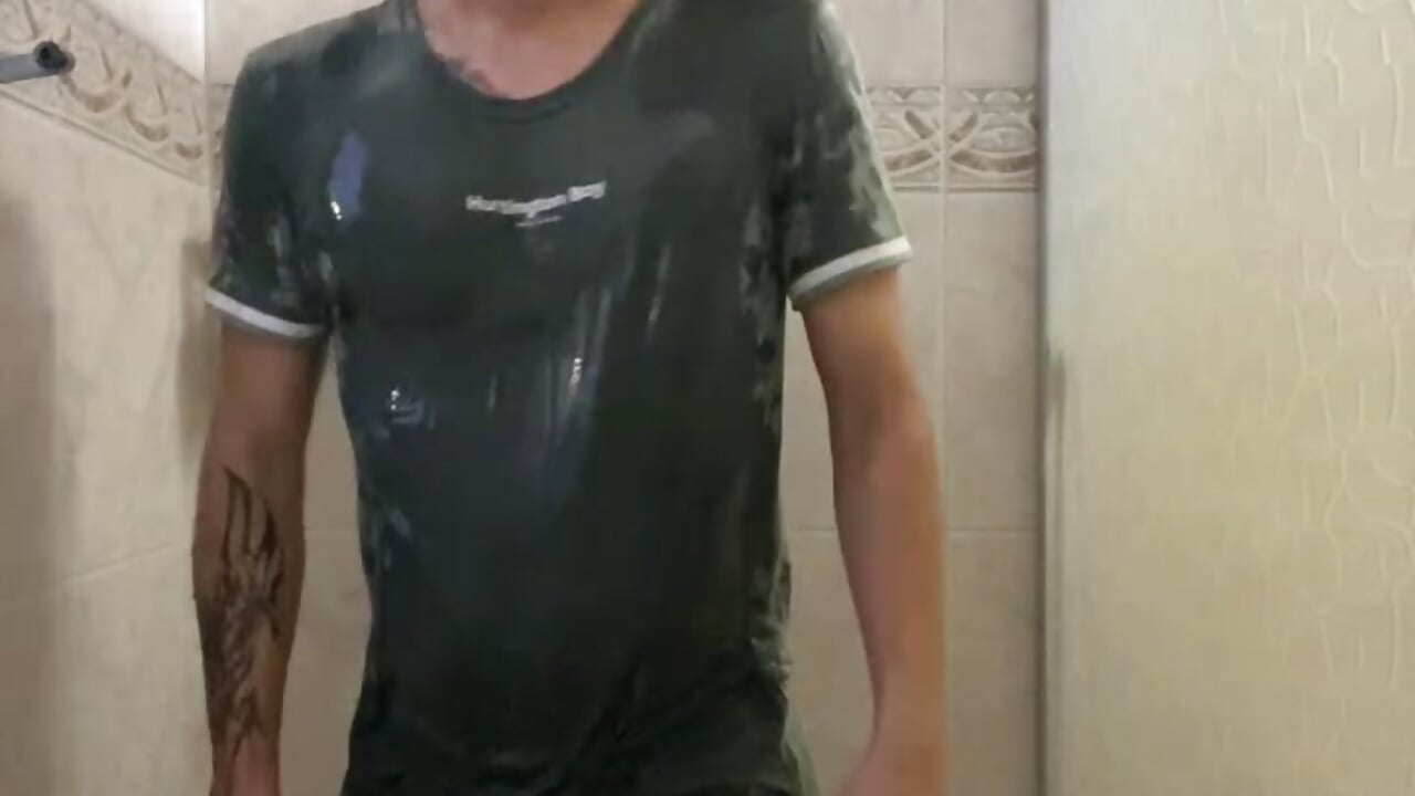 Shower show+ naked - відео від вебкаммоделі rio_miller_