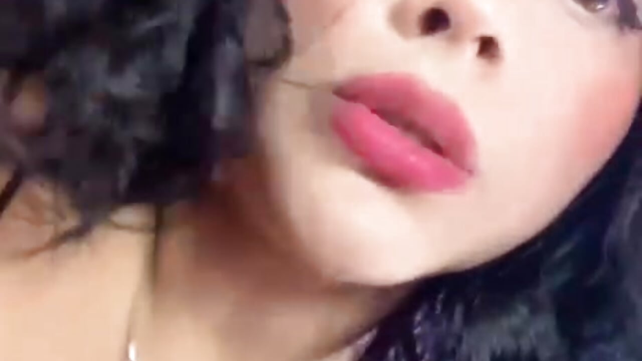 ;) - video by lucy2606 cam model