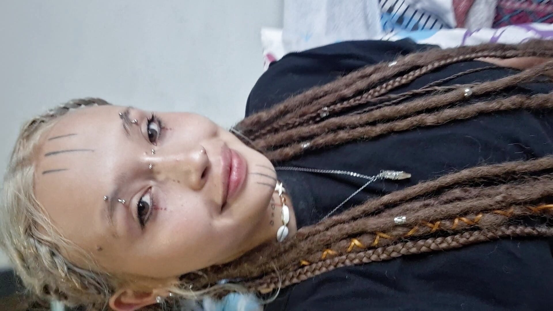 Pretty giiiirl traveling 👀🌟 - Vídeo de Pretty_cheer, modelo de vídeos