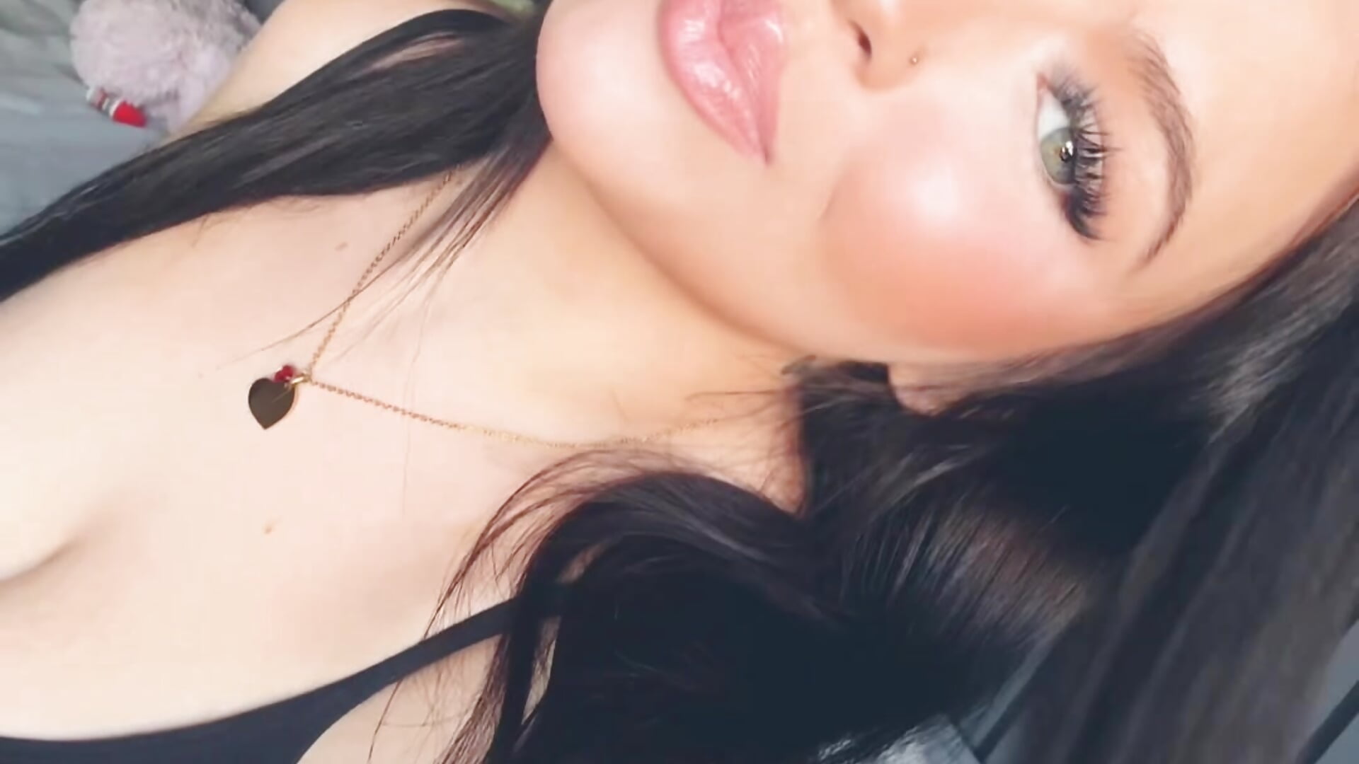 glowing in this - video av LaceyWhitexo cam-modell