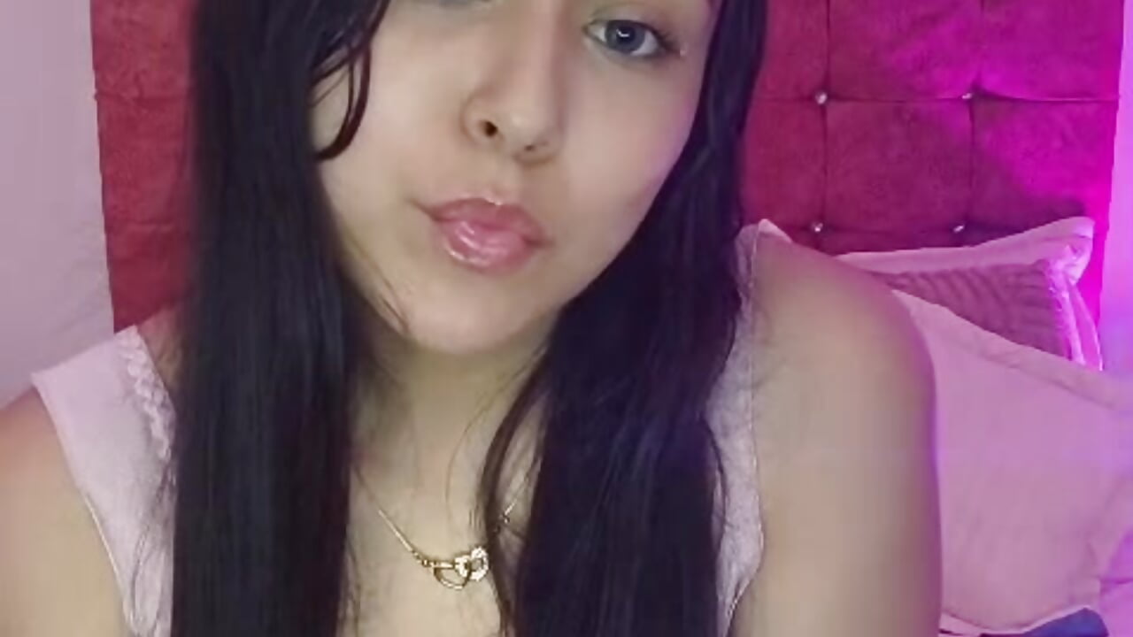 Be my lover❤️ - video di zoe_pettite__ modella di cam