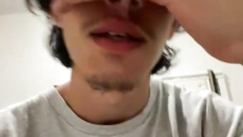 Uff me descubrieron 😅 - video by Manyggg