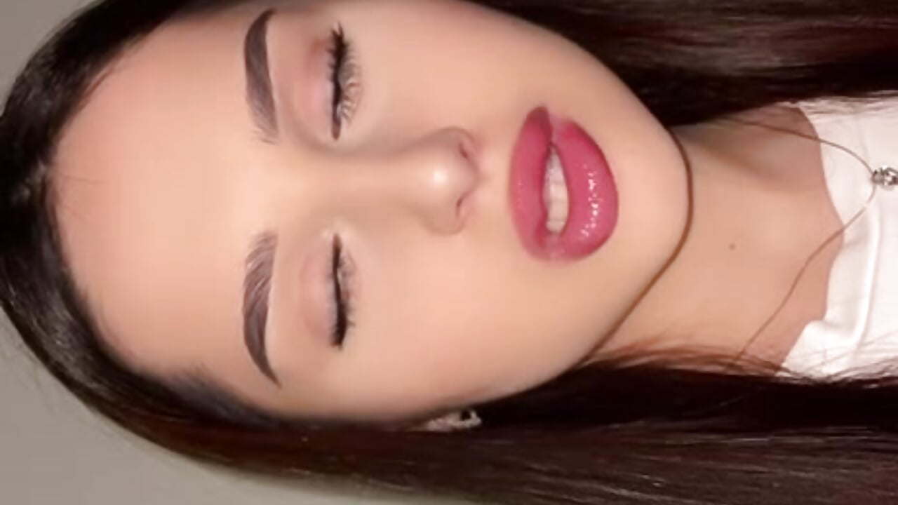 Cutie outfit😁 - video by Leylanda cam model