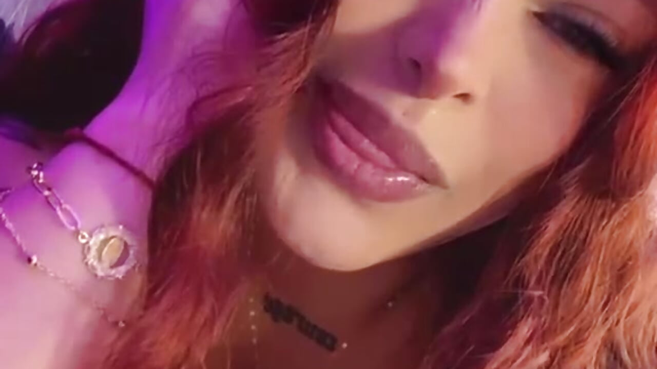 Hey! 👋🏻 - video by dawaaa_