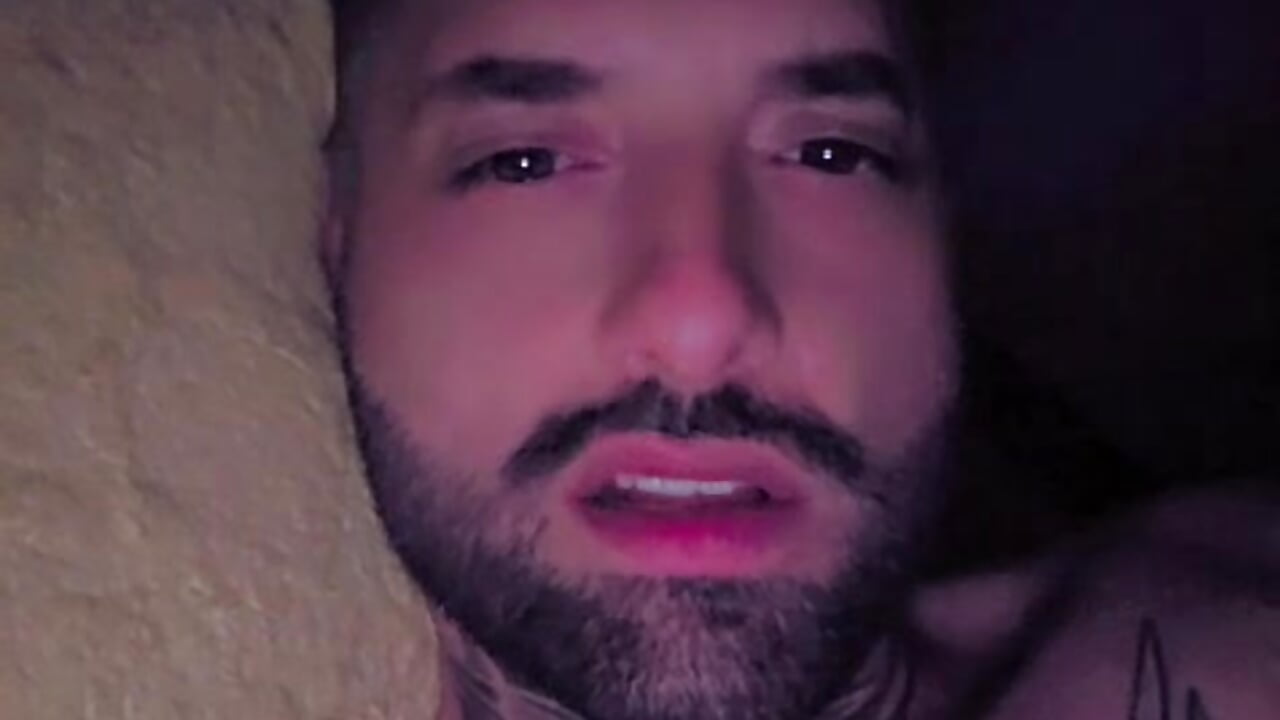 is a morning face,wake up think at you and give u a kiss - video by TommyDum cam model