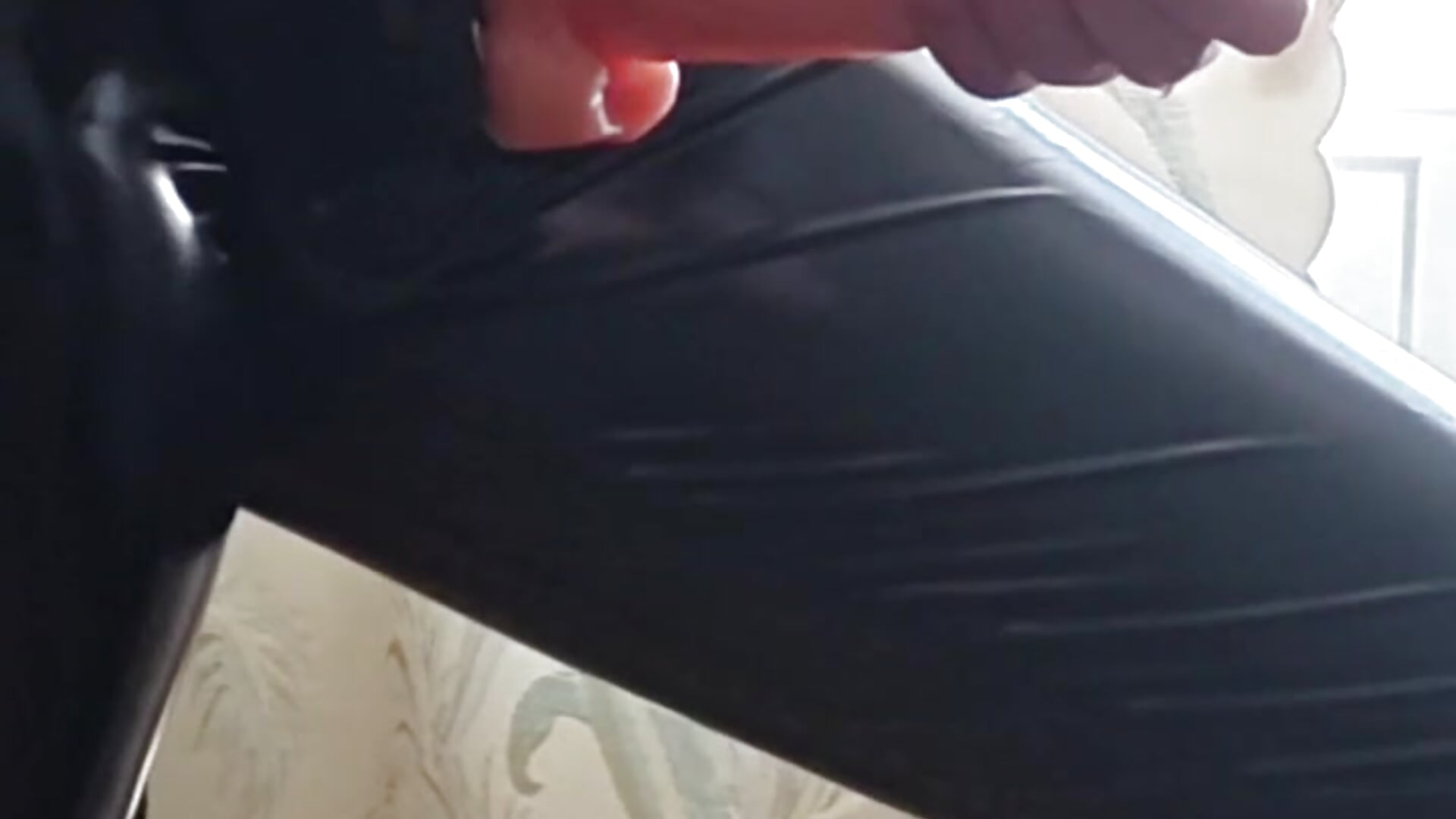 !!! – video af VelvetMansionHQ cam-model