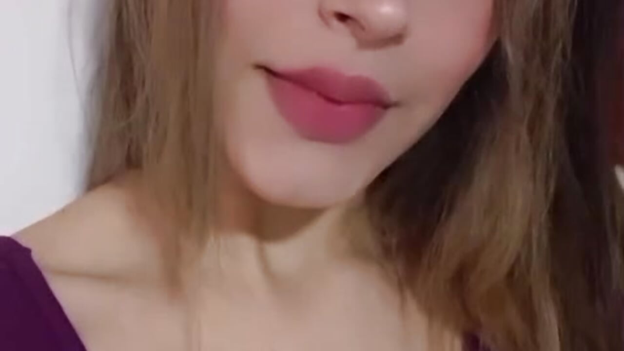 kisses♥ - video by Alessia_Blazee30 cam model