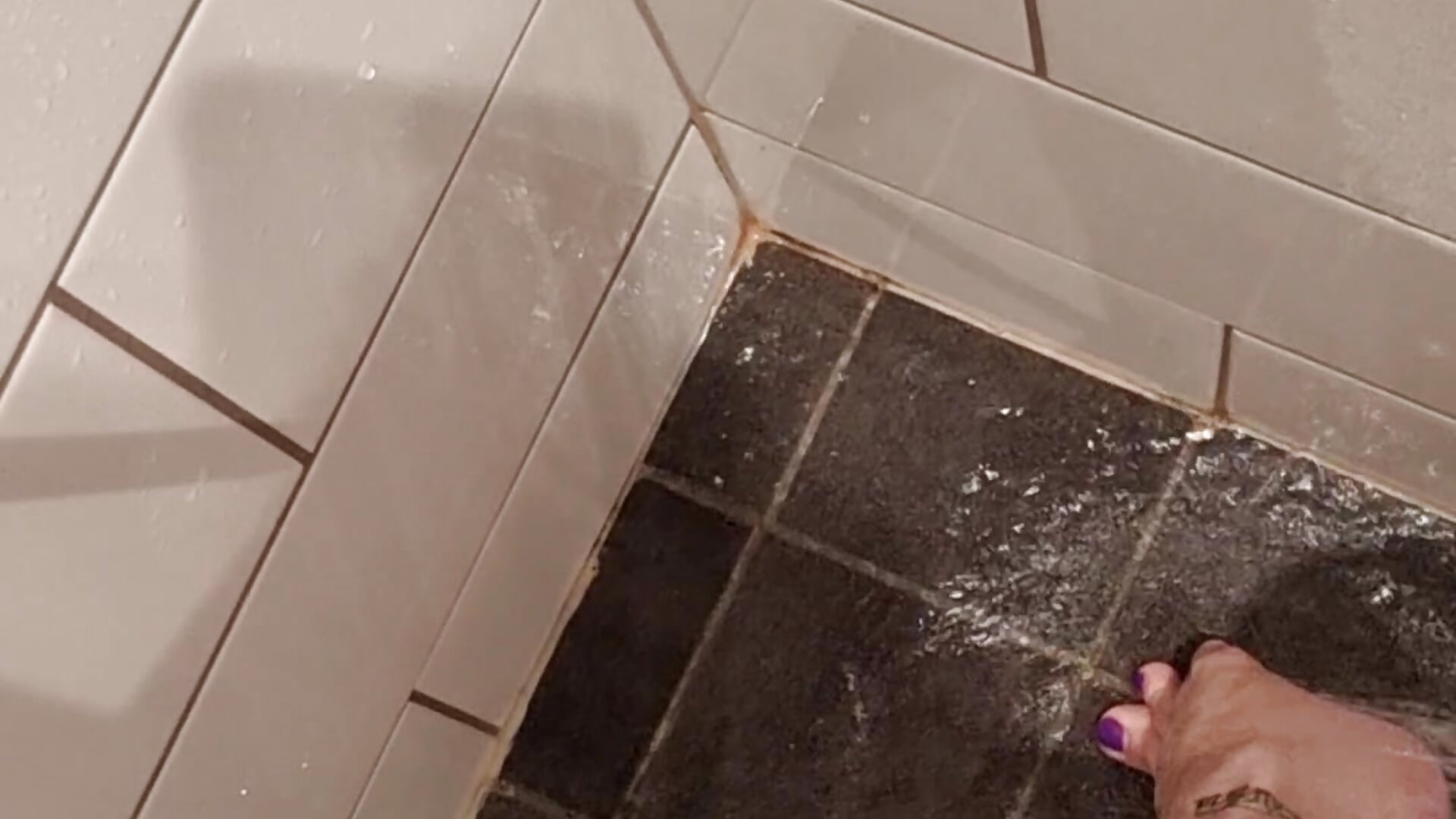Shower my foot