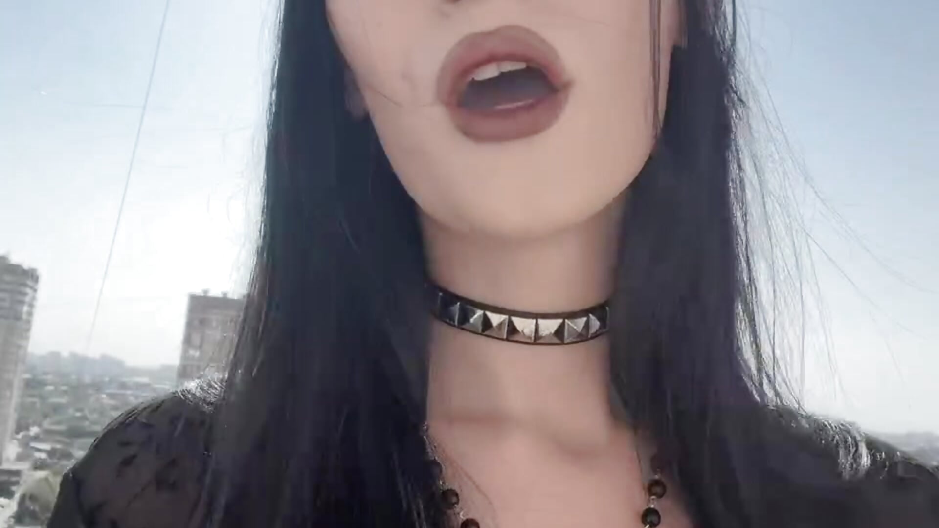 a little bit of me ❤🔥 - video di Emily__Wood modella di cam