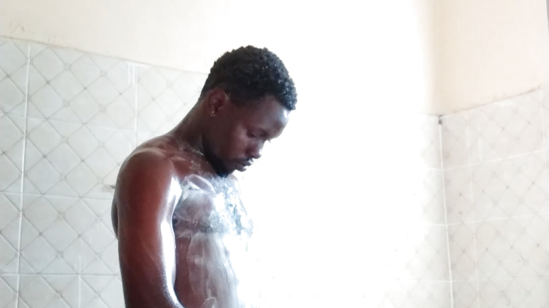 PASSIONATE SHOWER, RUB COCK TILL I CUM THEN RINSE SOAP OFF ME - Vídeo de Hairyorgre304, modelo de vídeos