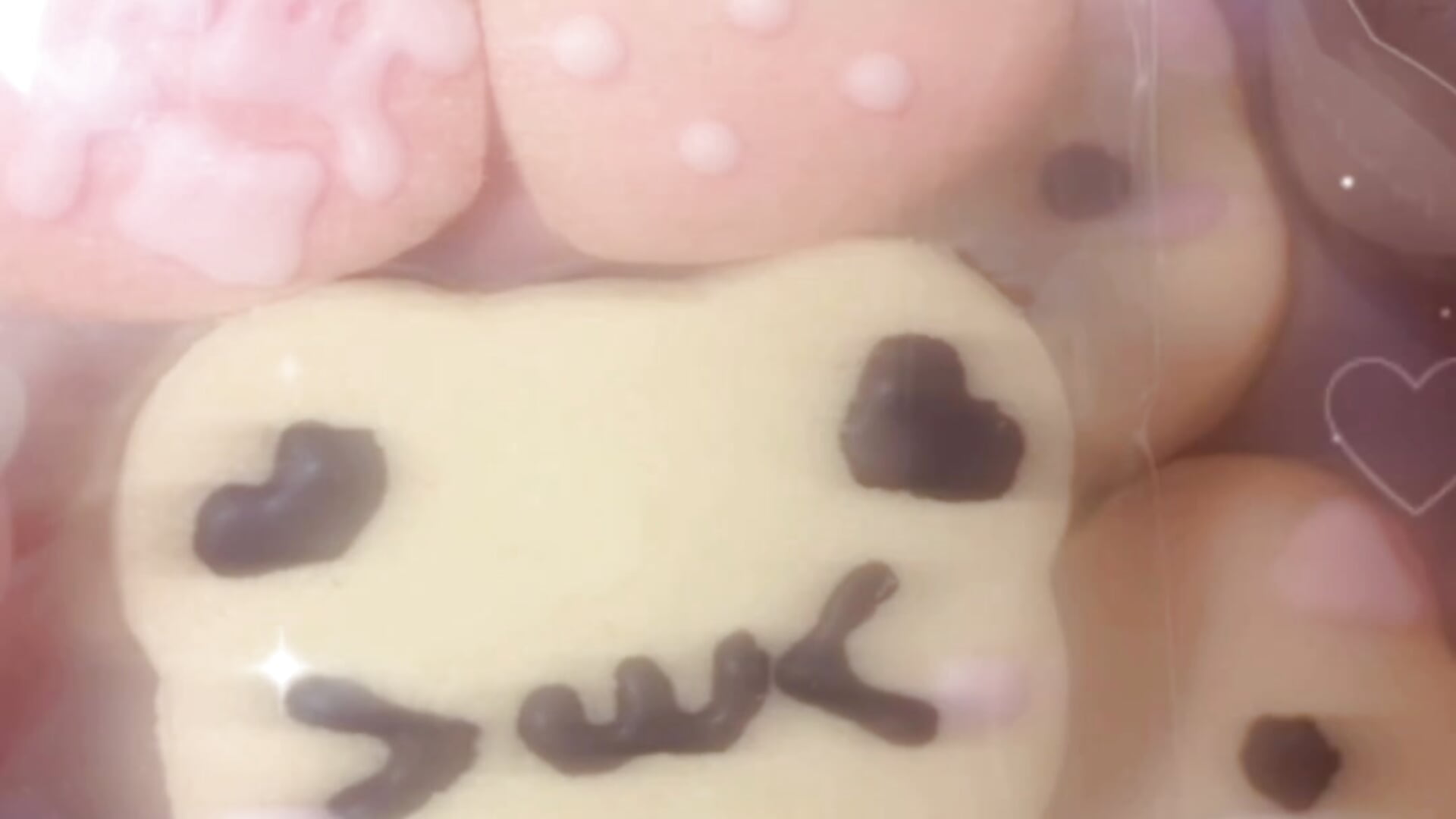うにが作ったクッキー🎀🍪 - video by uni_u2 cam model